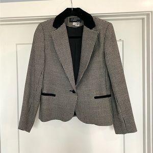 Vintage E.R. Gerard for Renlyn Black & Beige Lapel Button Blazer Size 6